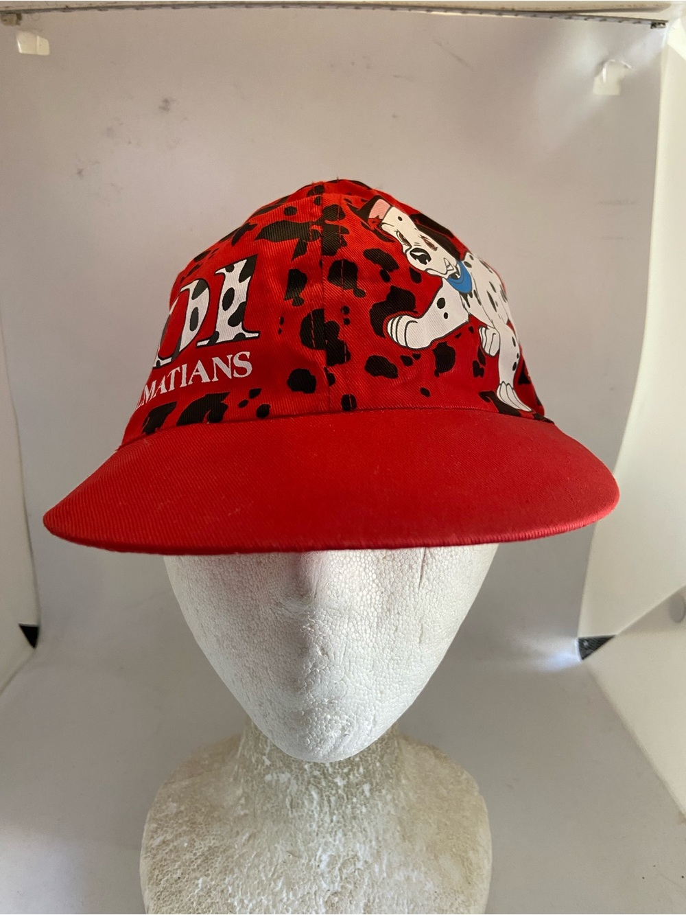 Vintage Red 101 Dalmatians Cap with Character Print painter cap hat Disney